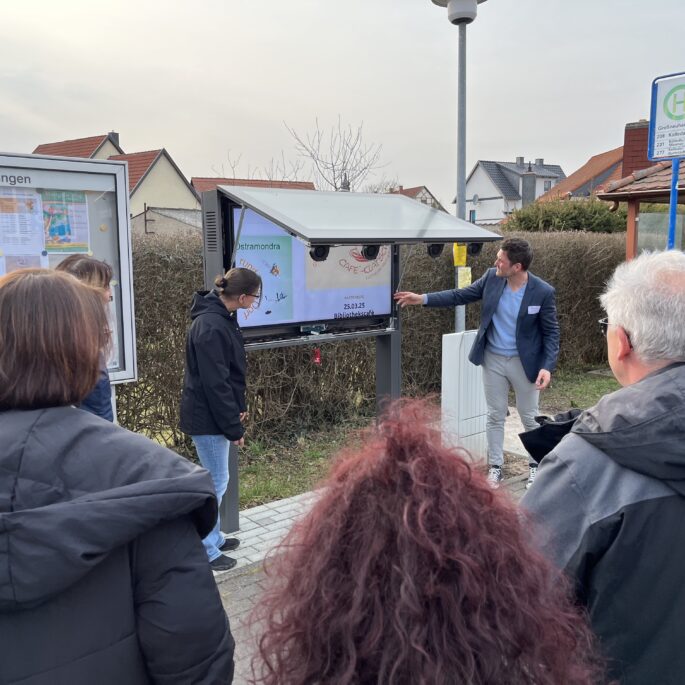 Besichtigung des digitalen Infoboards 2